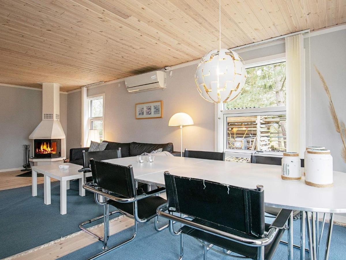 Three-Bedroom Holiday Home In Vaeggerlose 6 Boto By Room photo